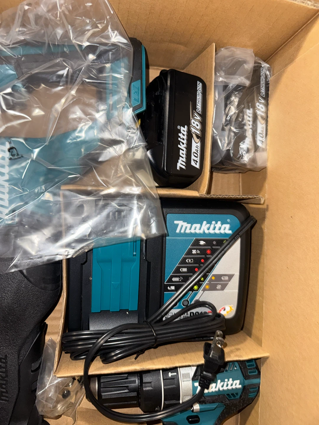 Makita 4.0 Ah 18V LXT Lithium-Ion Brushless Cordless Combo Kit - photo 2