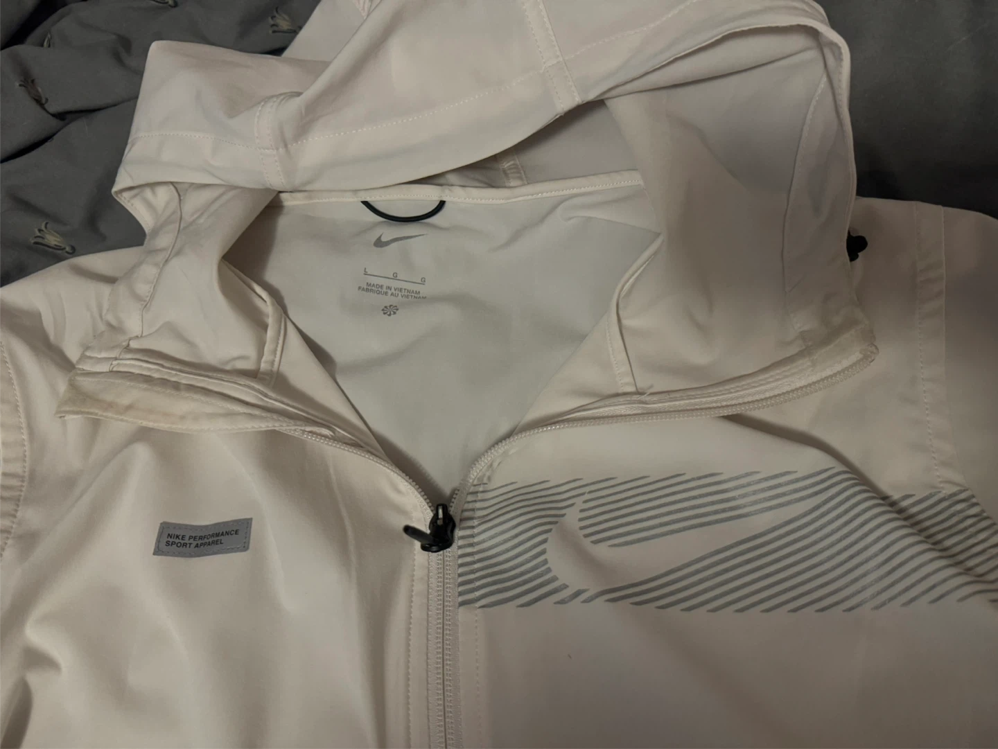 Nike Lightweight Hooded Jacket - photo 2