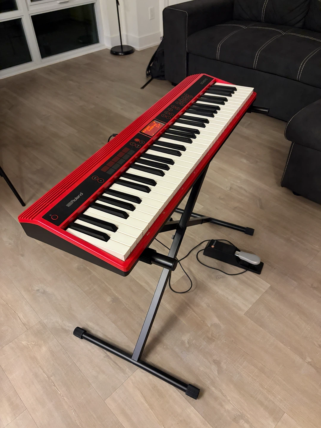 Roland GO: KEYS Keyboard + Stand