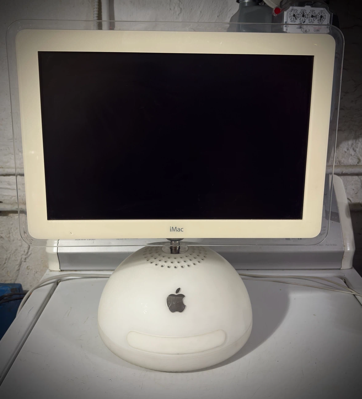 Vintage Apple iMac G4 "Sunflower" 17"