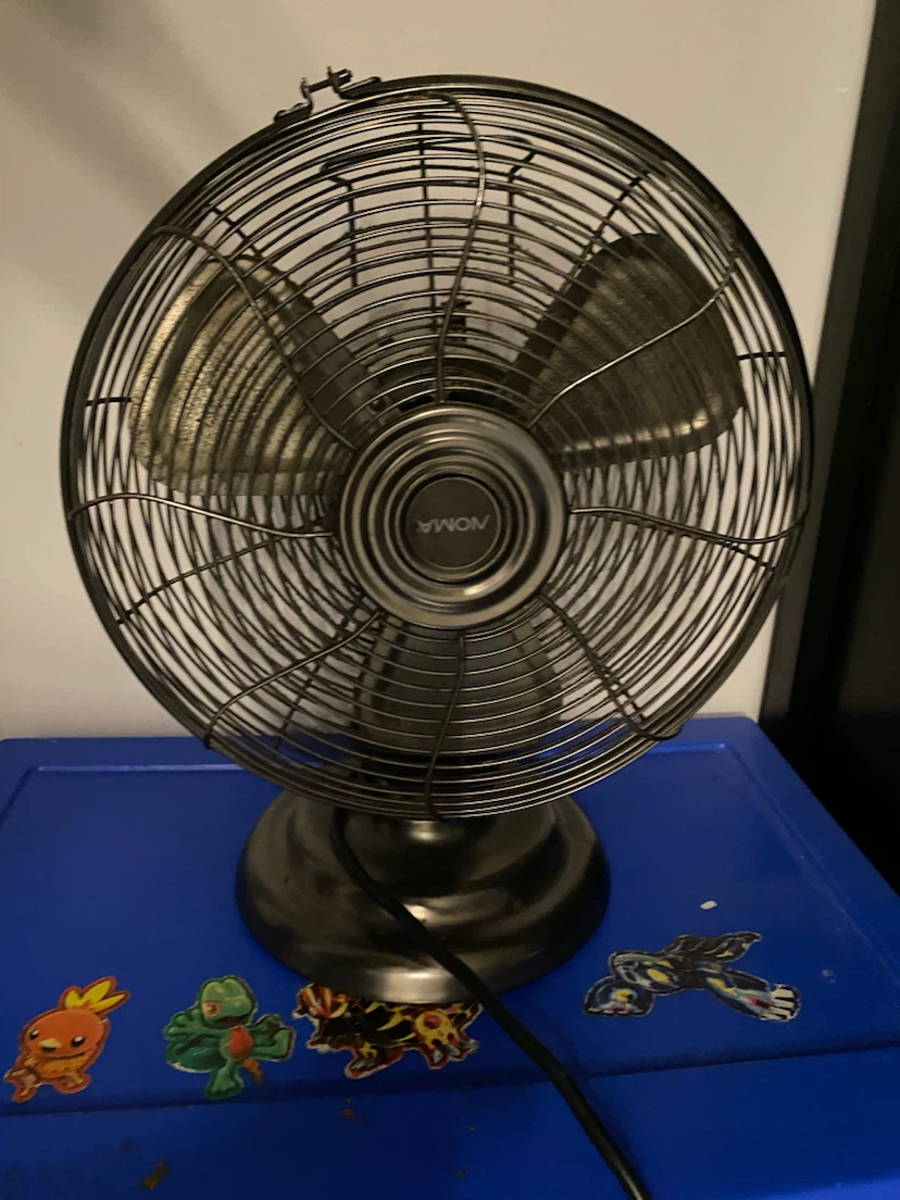 Noma Oscillating Desk Fan
