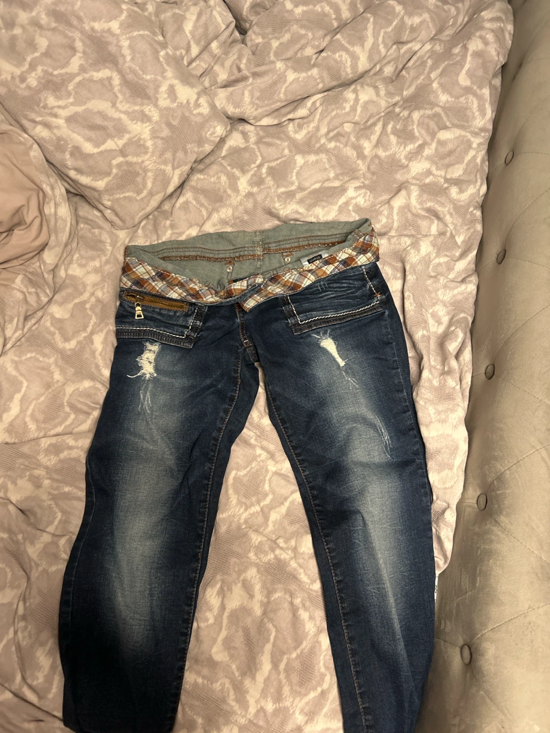 Guess Jeans Women's Size 28 Distressed Denim Pants