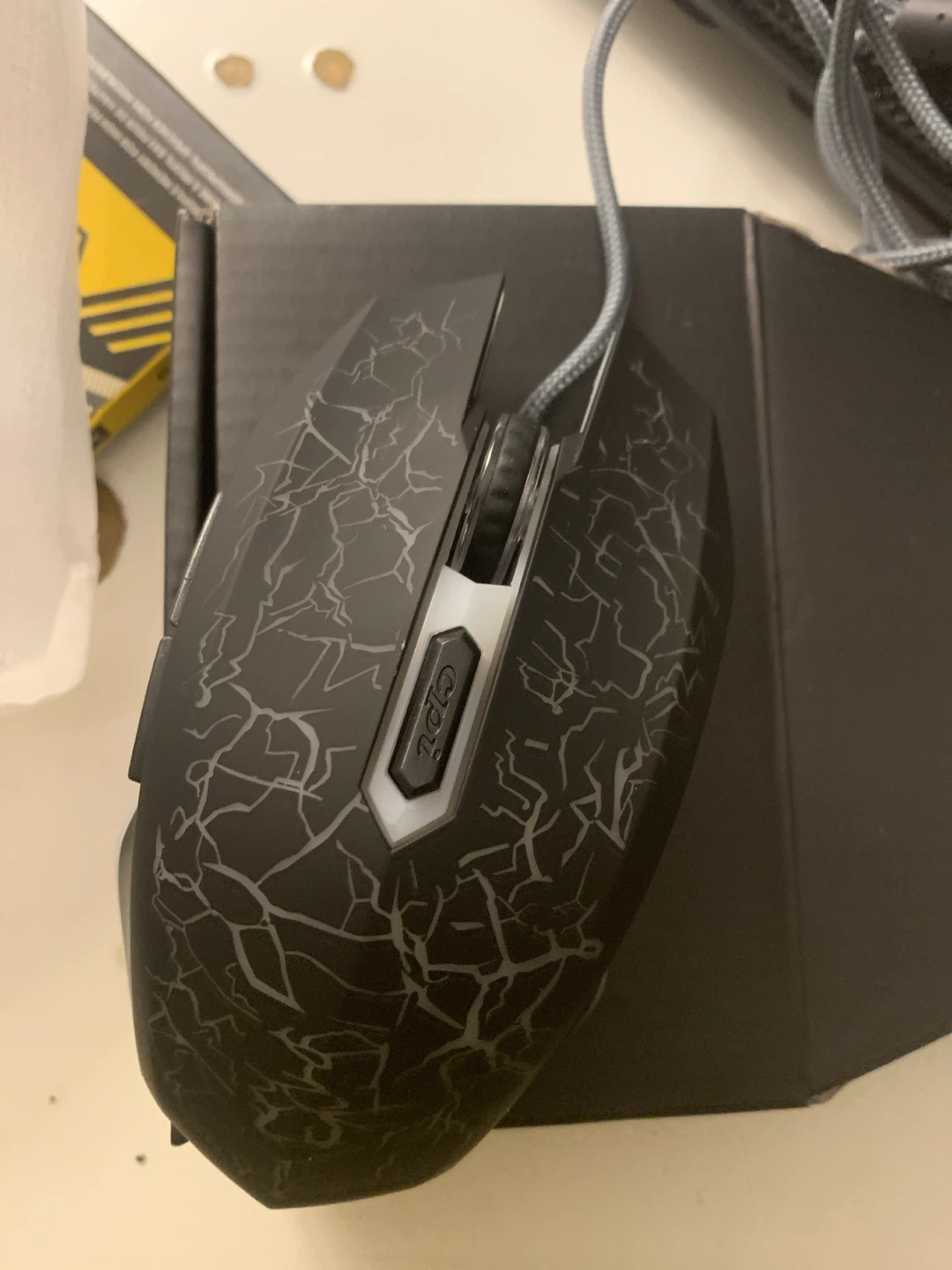 Black Cracked Design Gaming Mouse