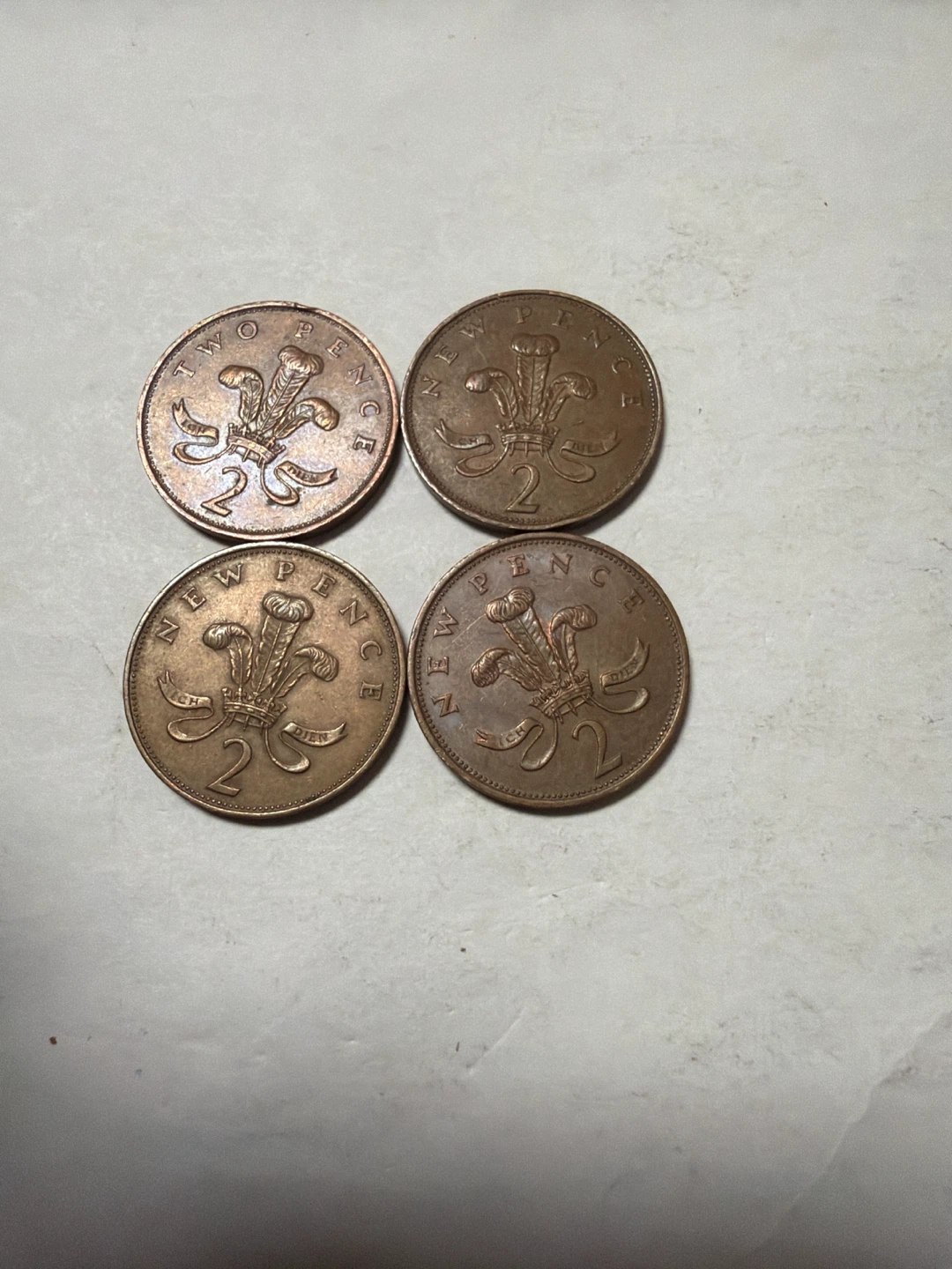 Four UK 2 Pence Coins - Various Dates - photo 2
