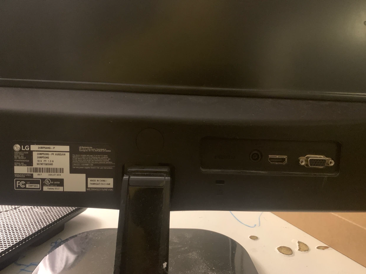 LG 21.5" Computer Monitor - photo 2