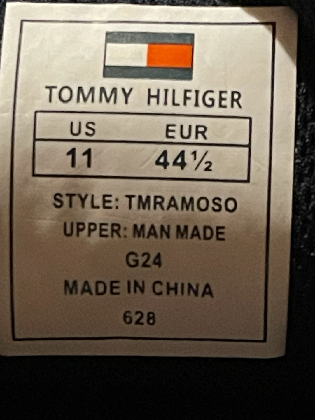 NEW Tommy Hilfiger Men’s low top white sneakers size 11 - photo 3