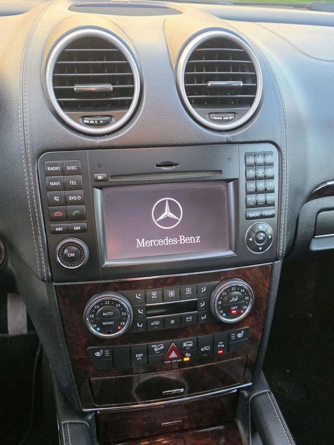 2010 Mercedes Gl350 Bluetec DIESEL 3.0L 6 CYLINDER 157,000 KMS - photo 2