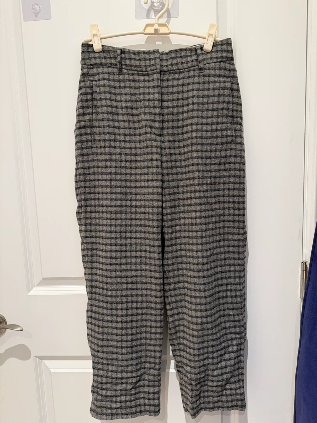 Aritzia Jallade plaid Cropped Wool  Pants - photo 2