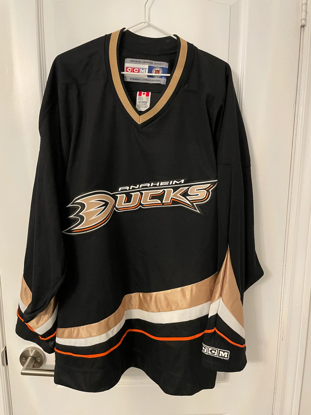 Anaheim Ducks Hockey Jerseys (5) - photo 5