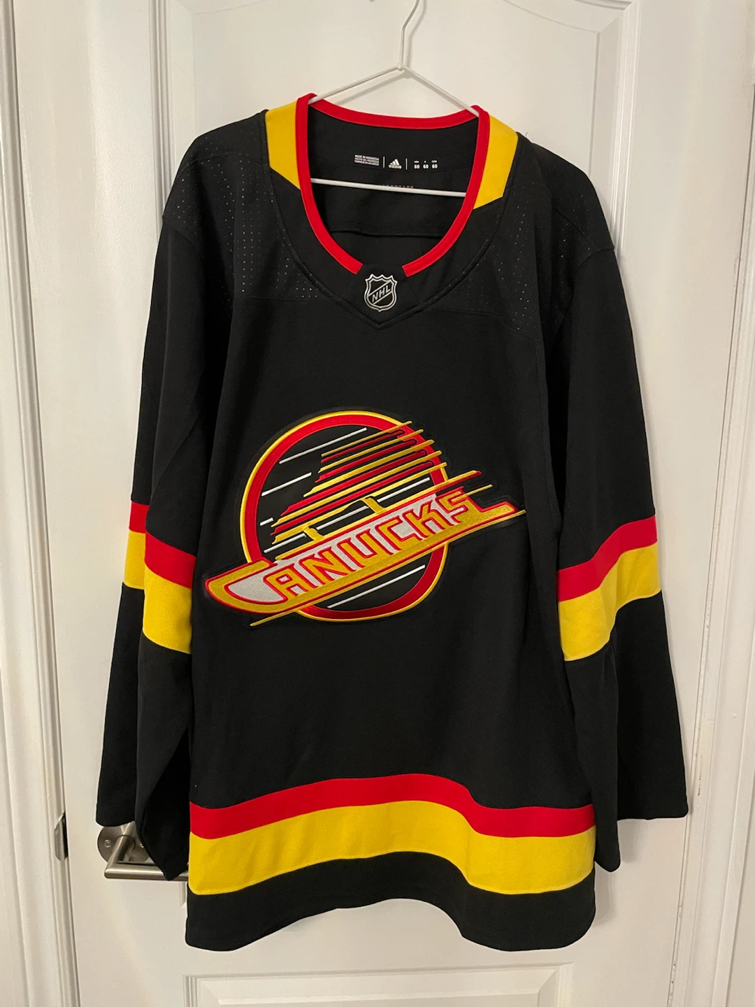 Vancouver Canucks Jerseys (3 Pack) - photo 2