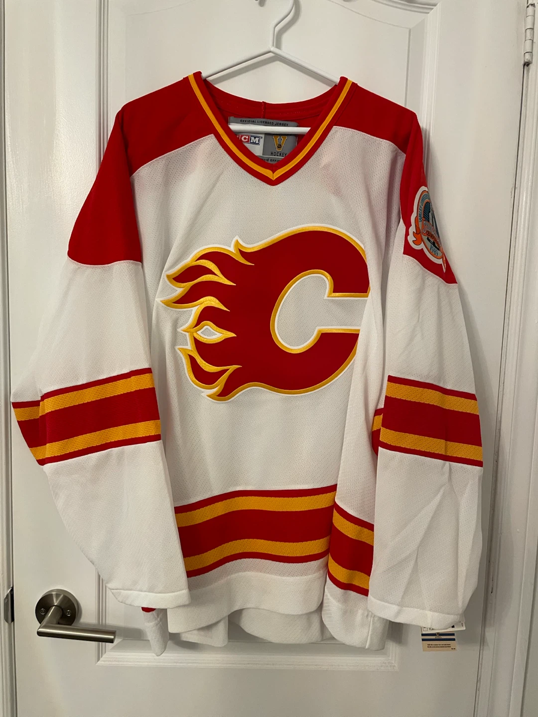 Calgary Flames Jersey - photo 3