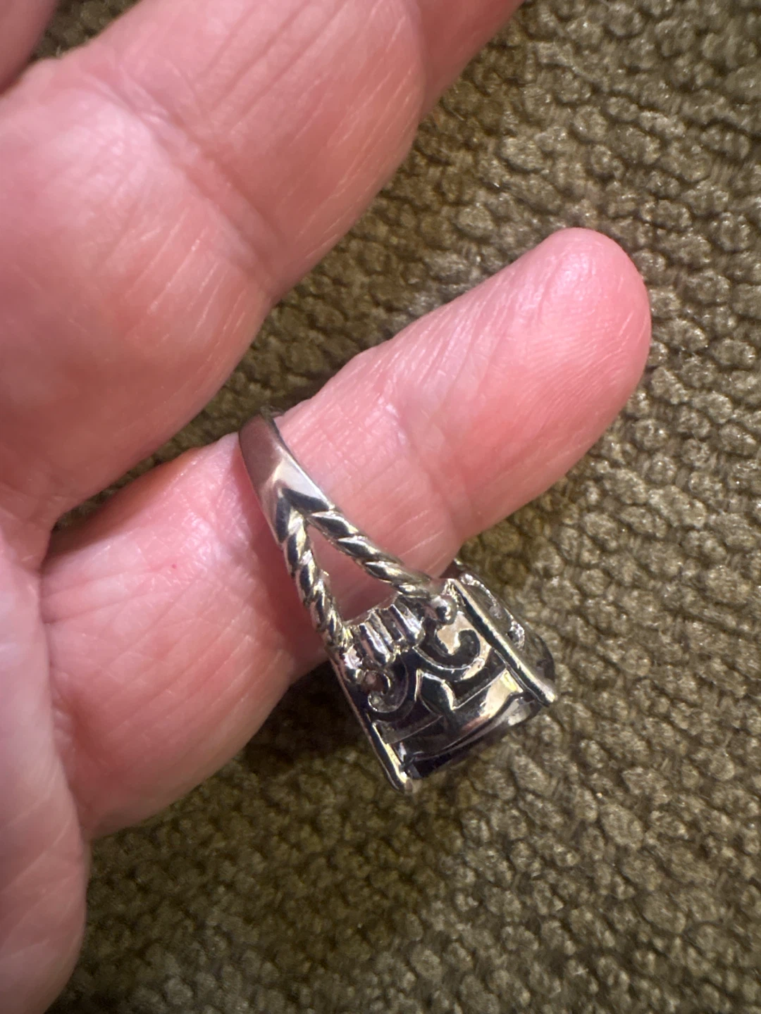 Silver-tone Ring with Large Purple Stone - photo 3