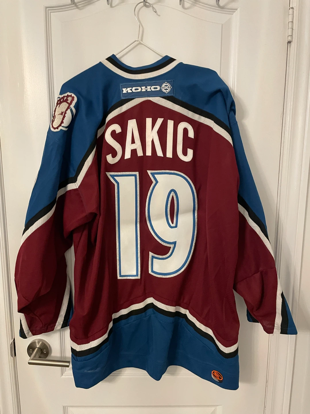 Joe Sakic Colorado Avalanche & Quebec Nordiques Jerseys - photo 4
