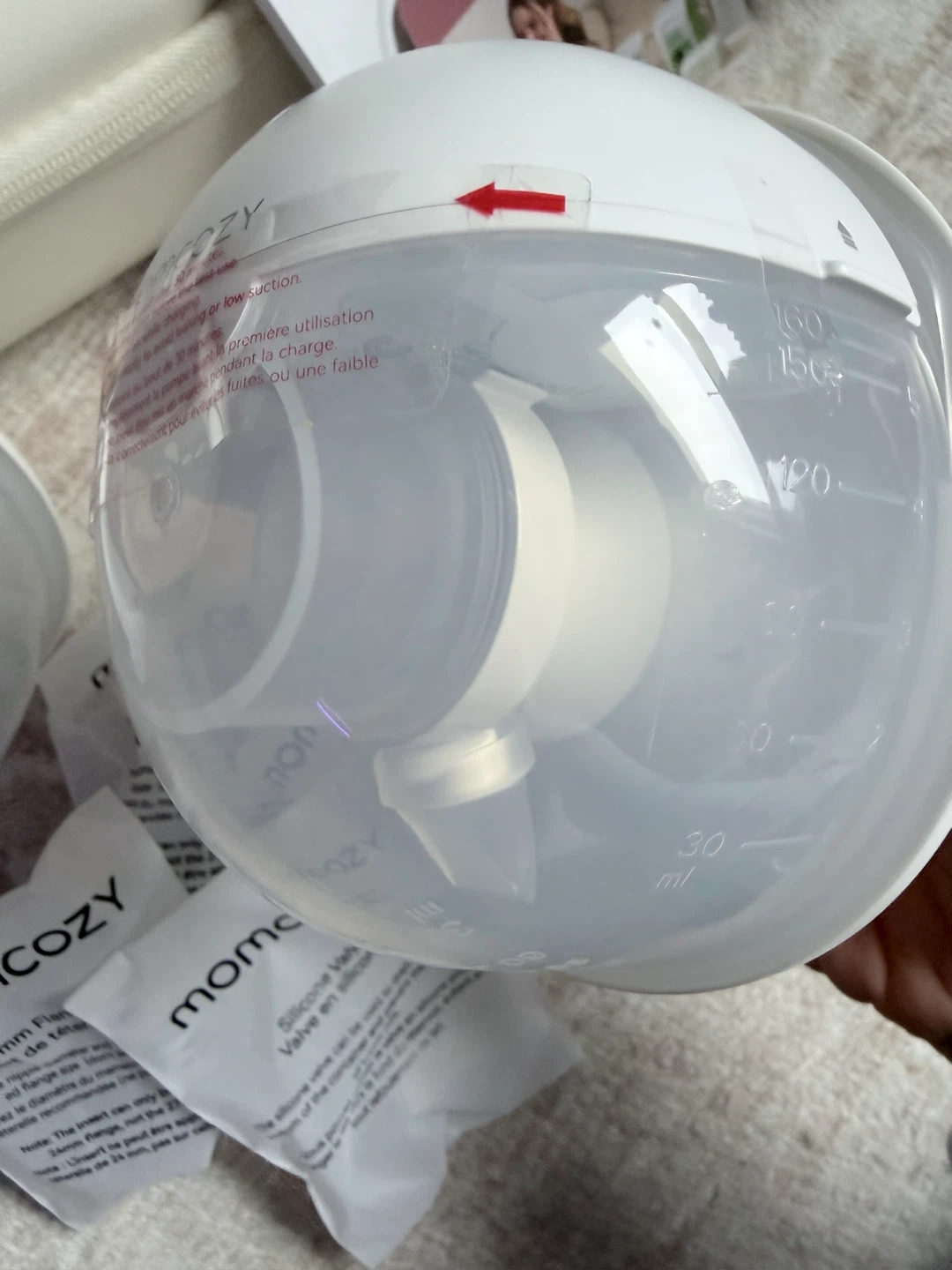 Momcozy M5 Smart Wearable Breast Pump - photo 2