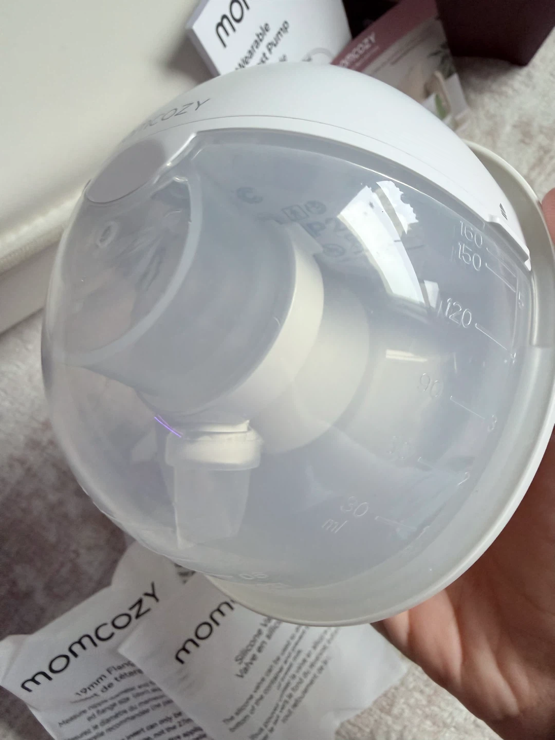 Momcozy M5 Smart Wearable Breast Pump - photo 3