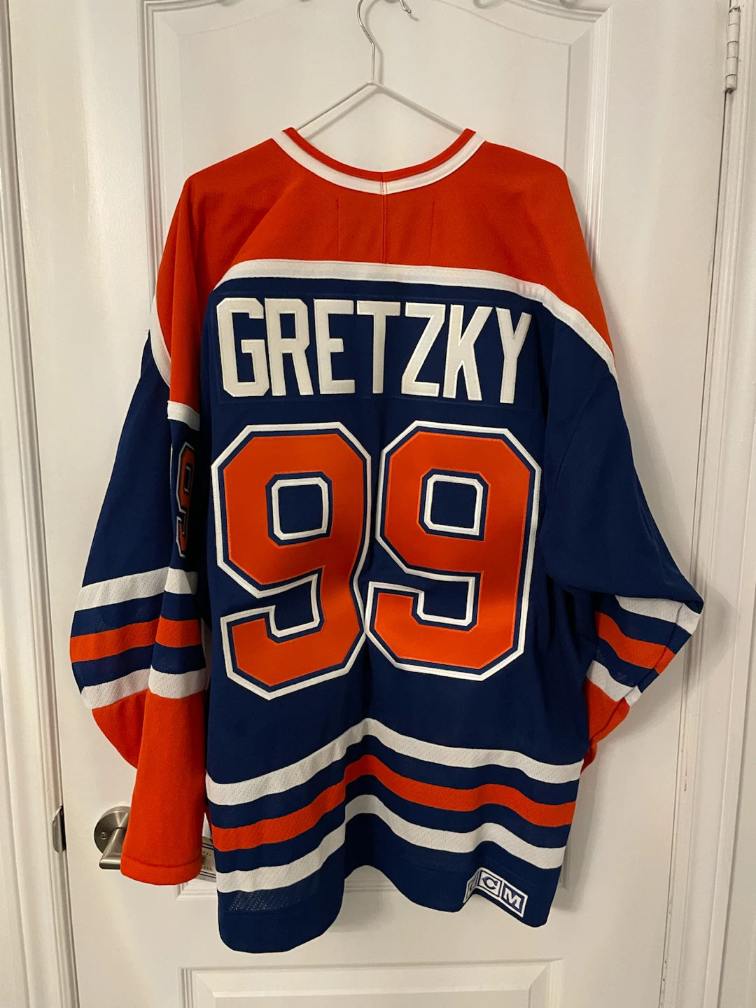 Edmonton Oilers Jersey (2) - photo 2