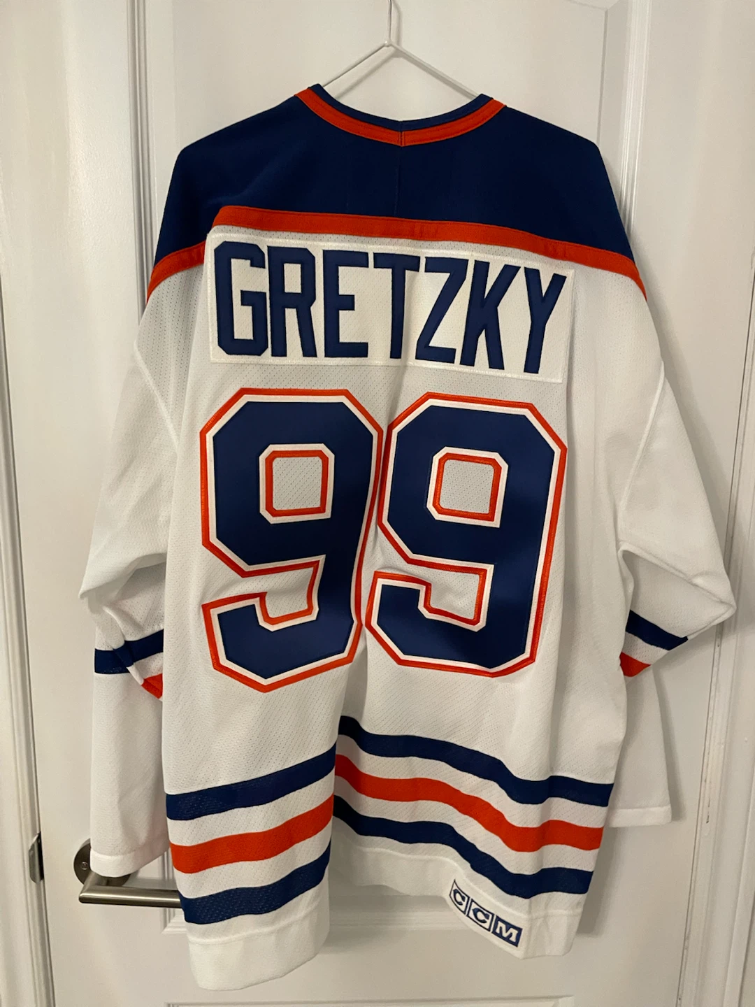 Edmonton Oilers Jersey (2) - photo 4
