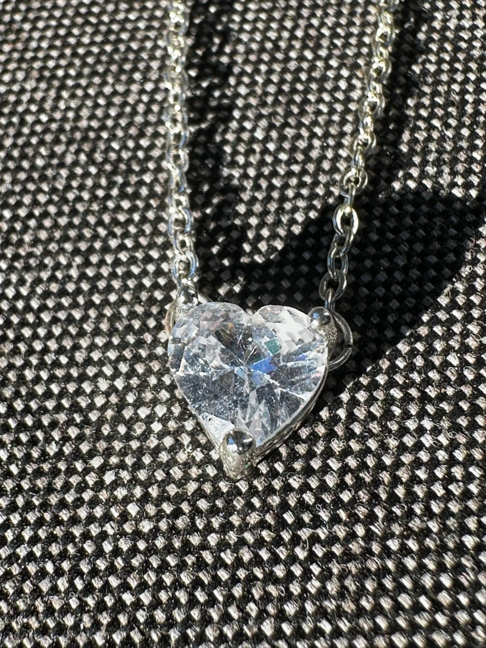NWOT White Stone Heart Pendant Necklace - photo 2