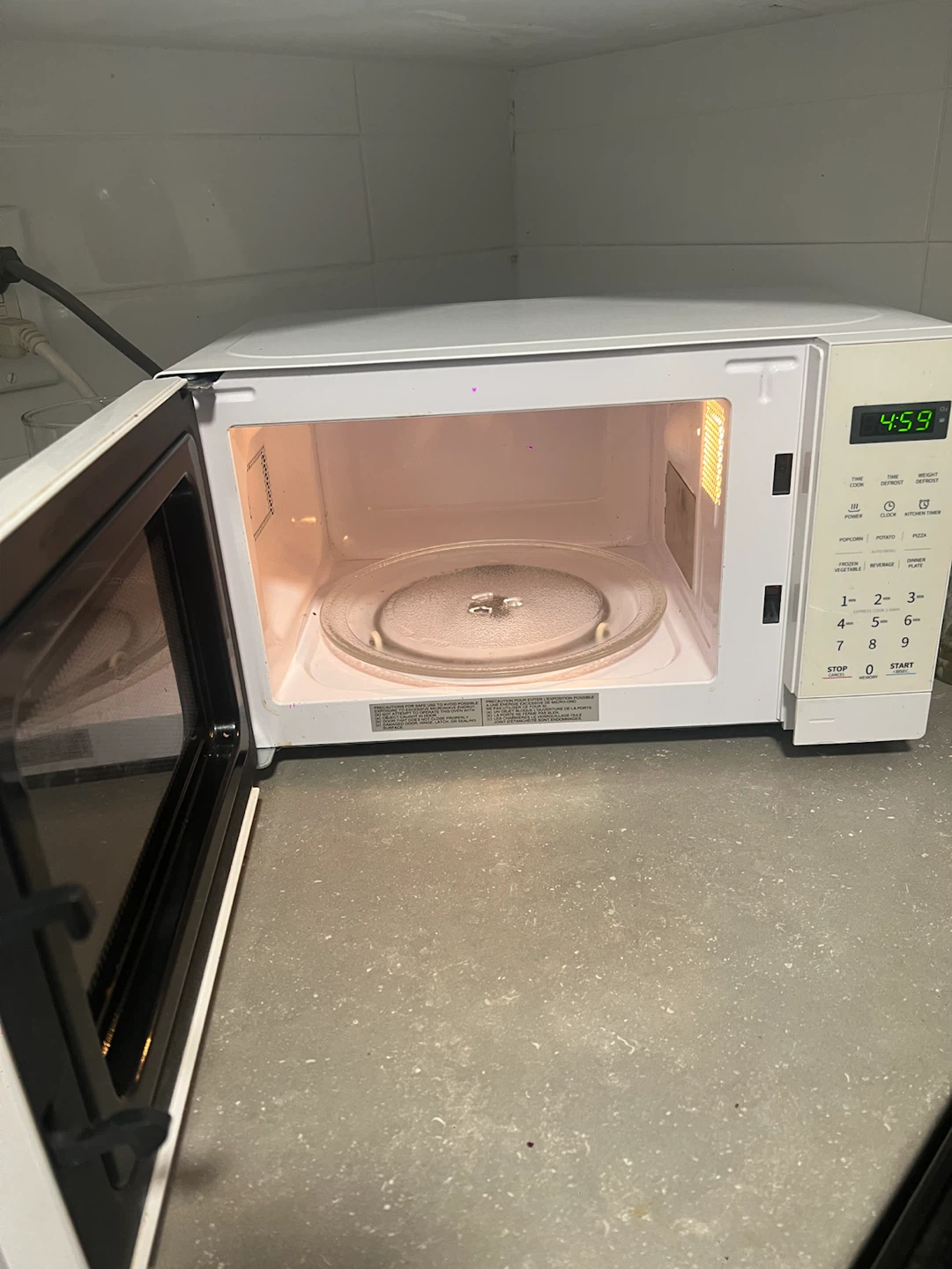 Comfee White Microwave - photo 3