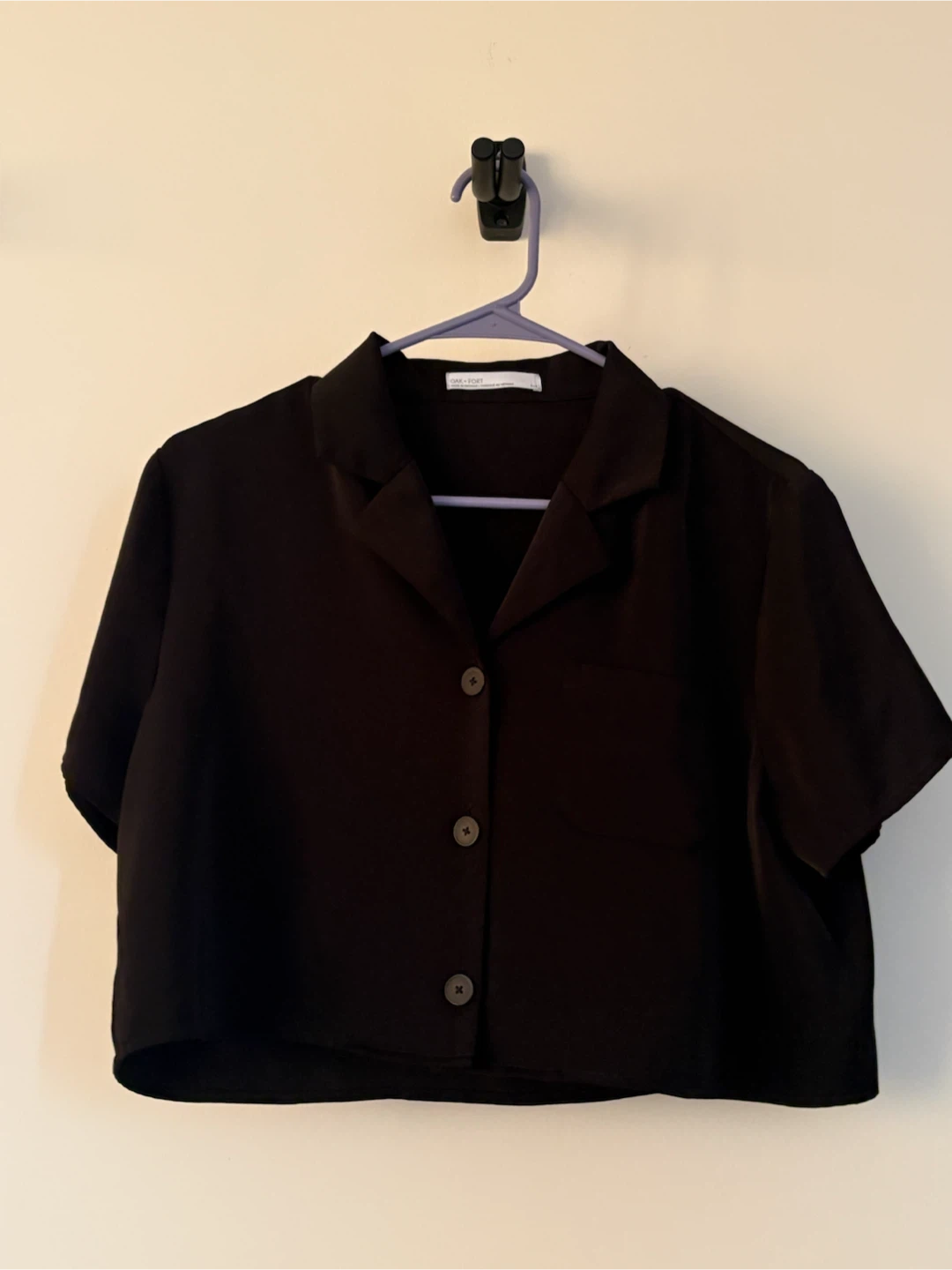 Oak + Fort Black Cropped Satin Button-Up Shirt Size S