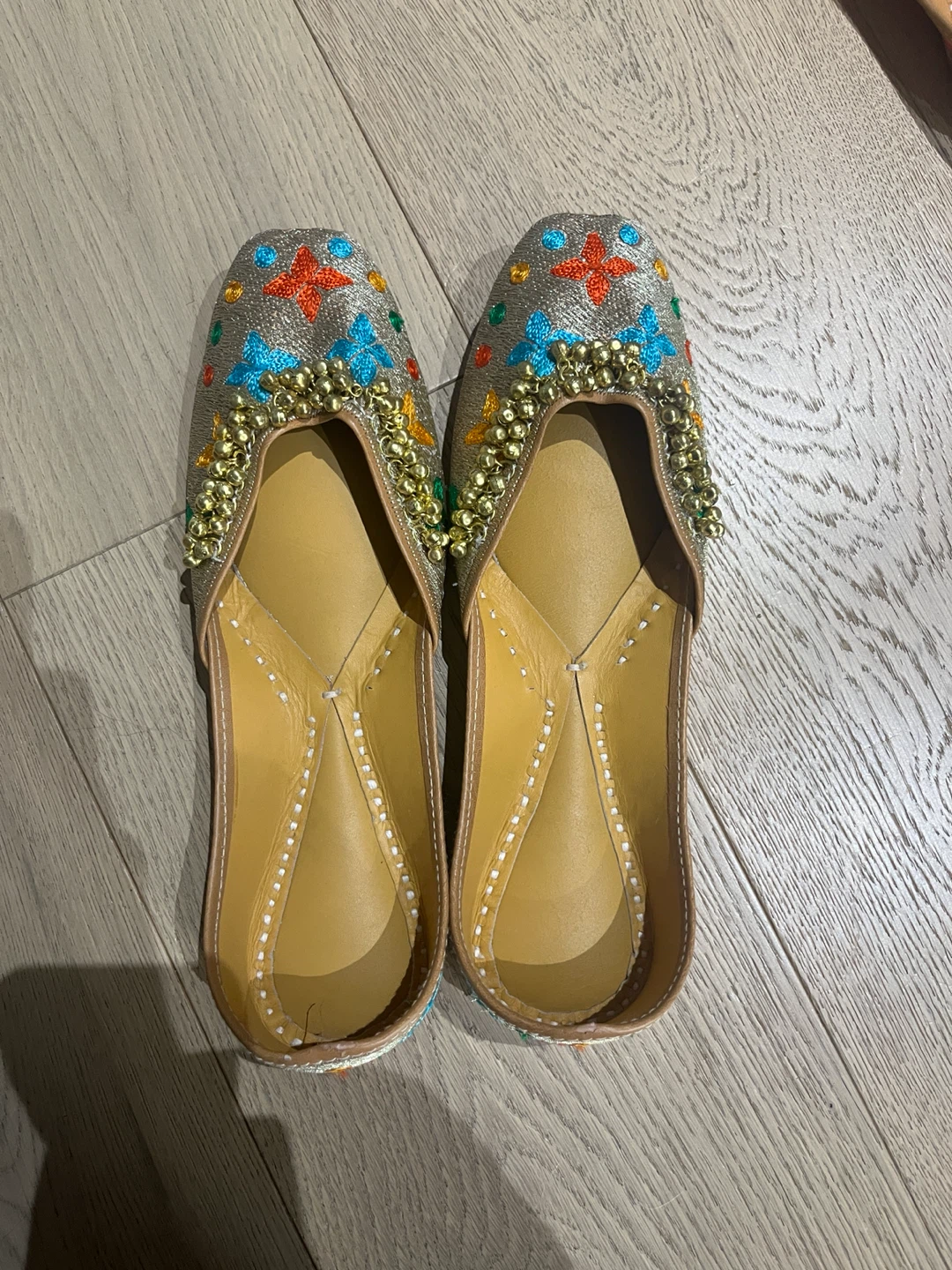 Embroidered Jutti Shoes