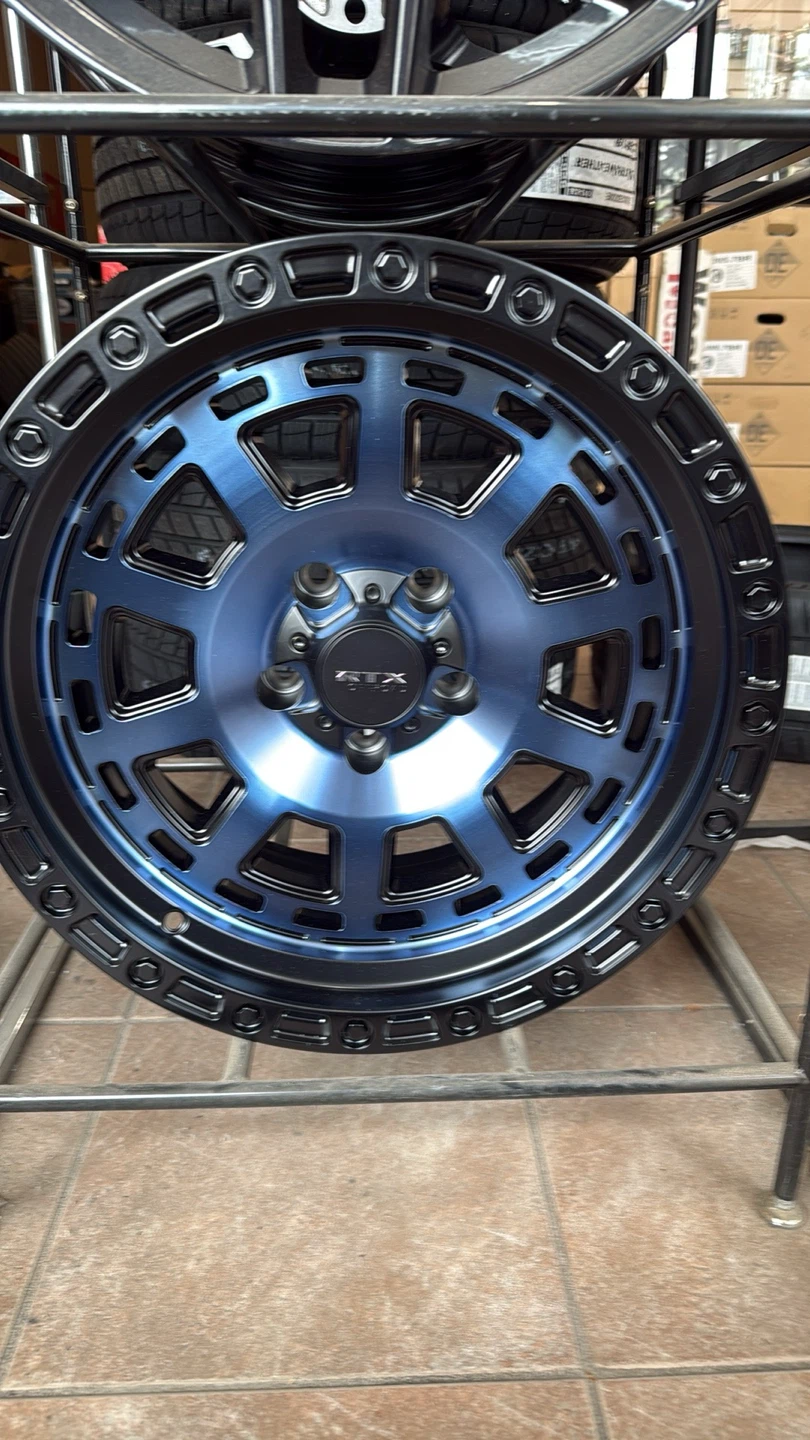 RTX Titan 18" Wheel