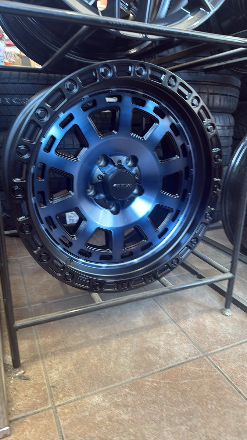 RTX Titan 18" Wheel - photo 3