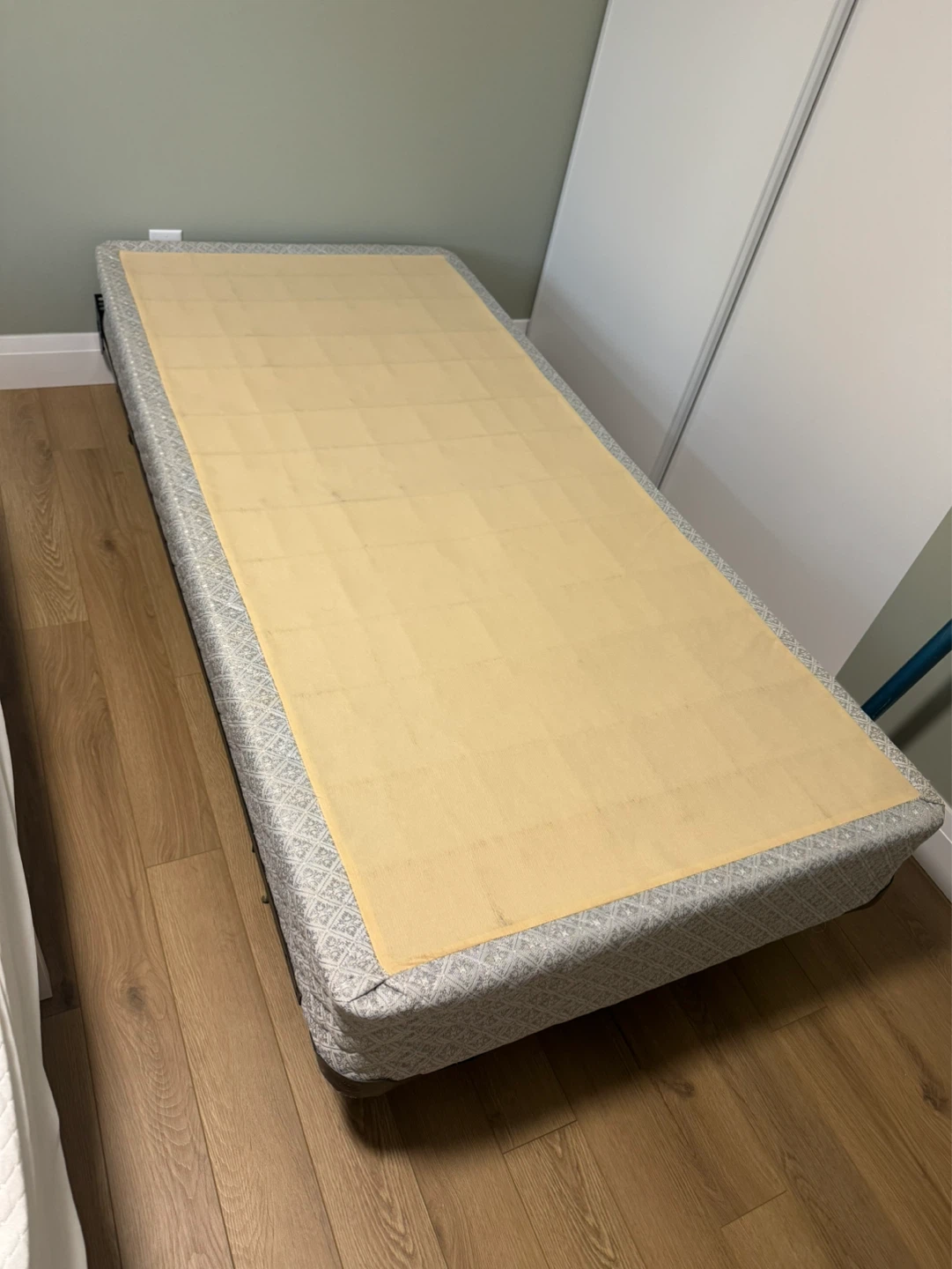 FREE Twin Box Spring and Frame