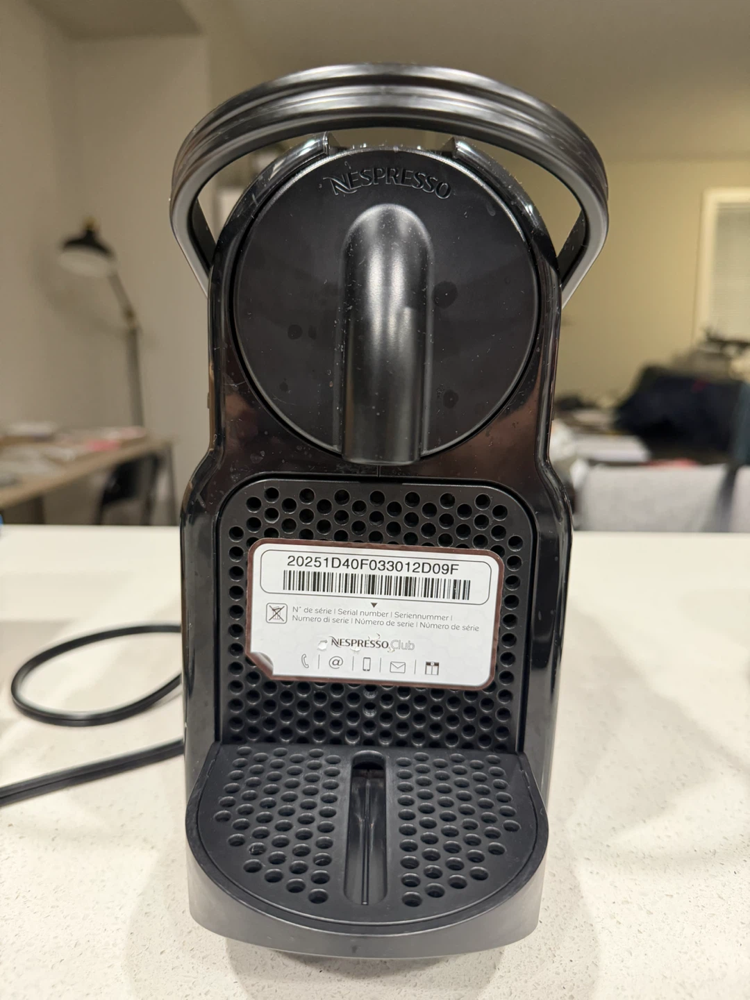 Nespresso DeLonghi Coffee Machine - photo 3