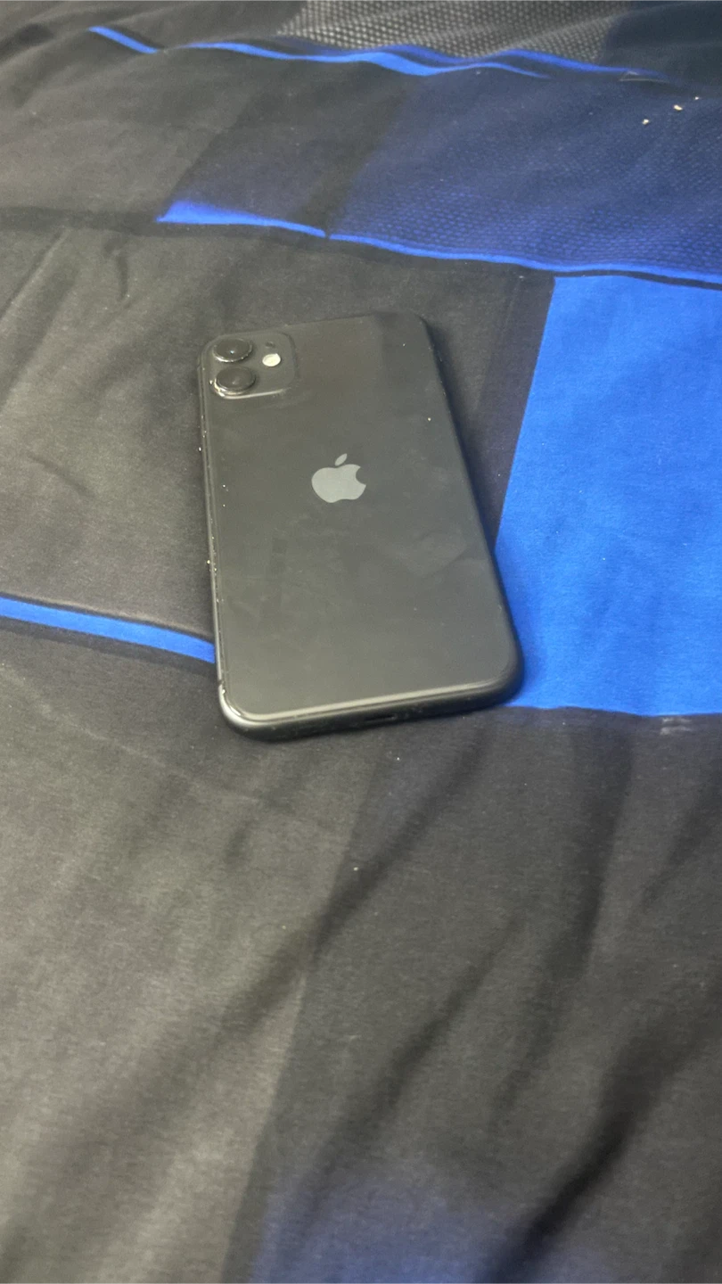 iPhone 11 Pro - photo 3