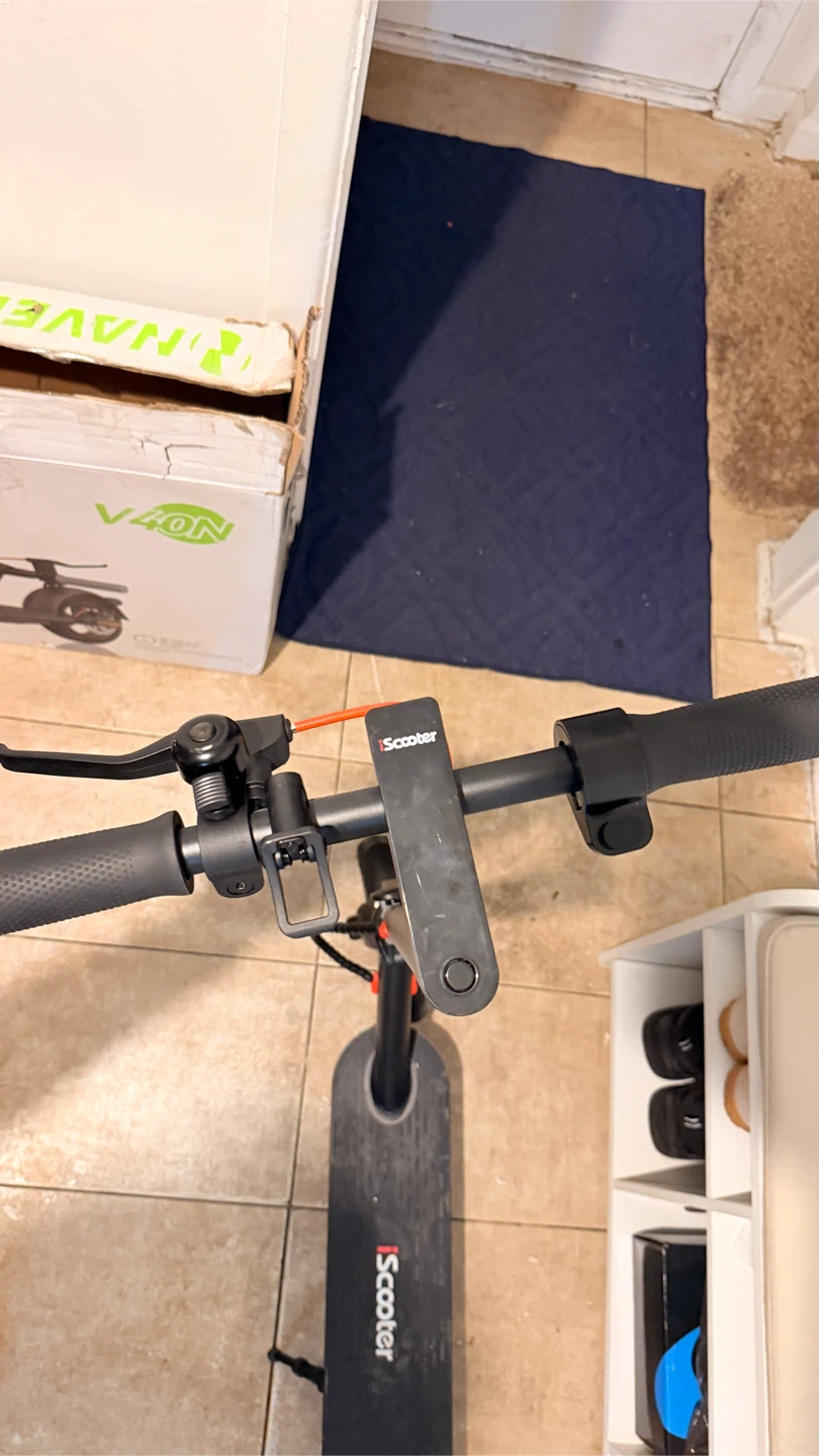 iScooter i8 Electric Scooter - photo 3