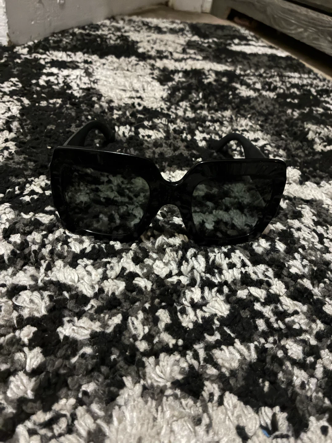 Gucci Black Acetate Cat-Eye Sunglasses - photo 5