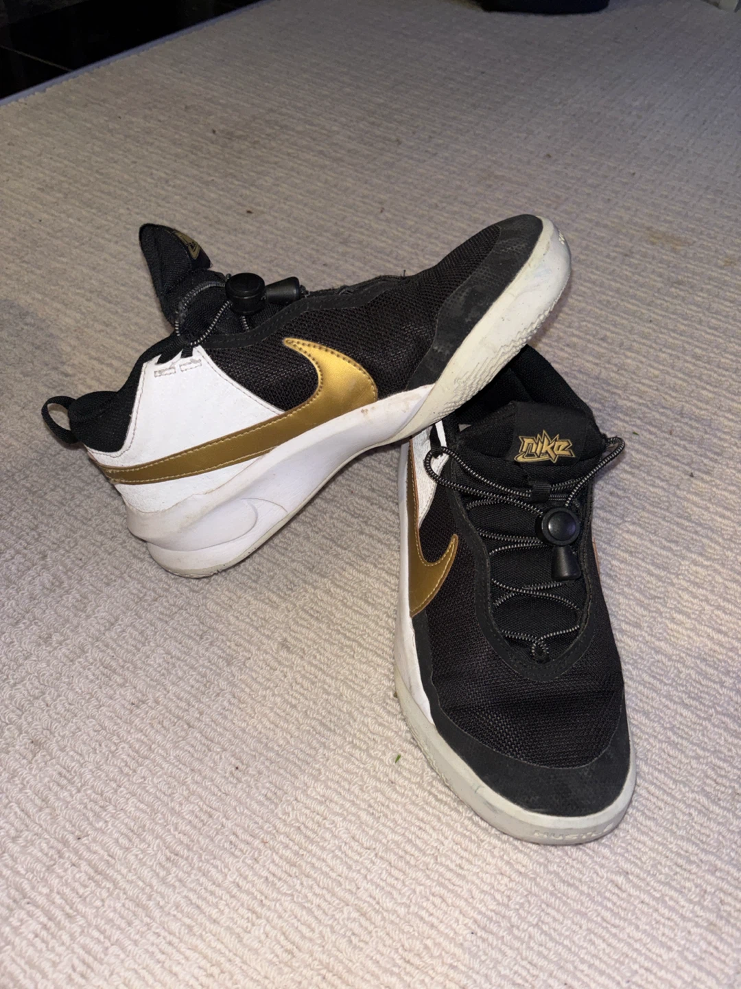 Nike Hustle DX-SU21 Kids Shoes