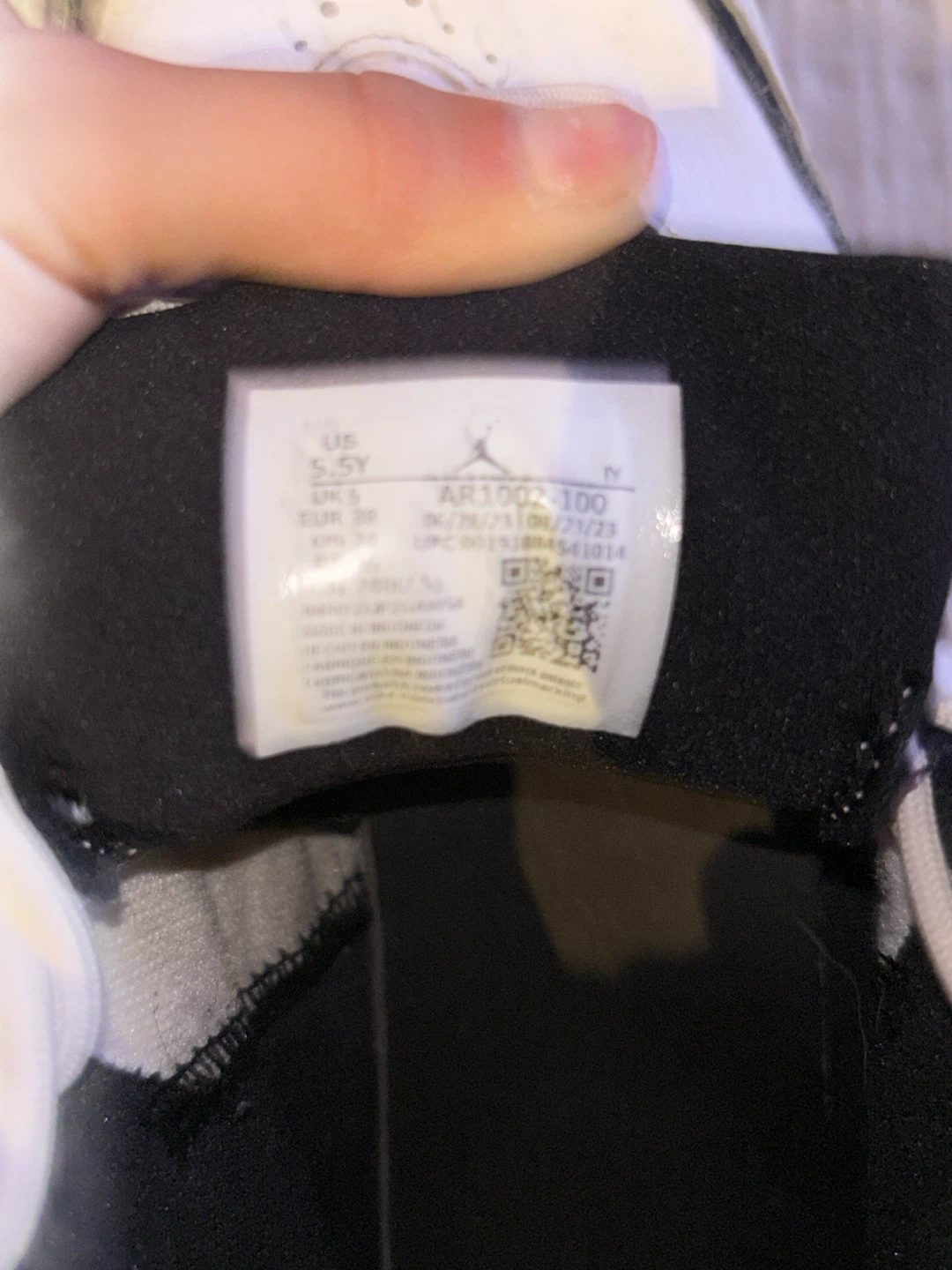 Jordan AR1002-100 Sneakers - photo 2