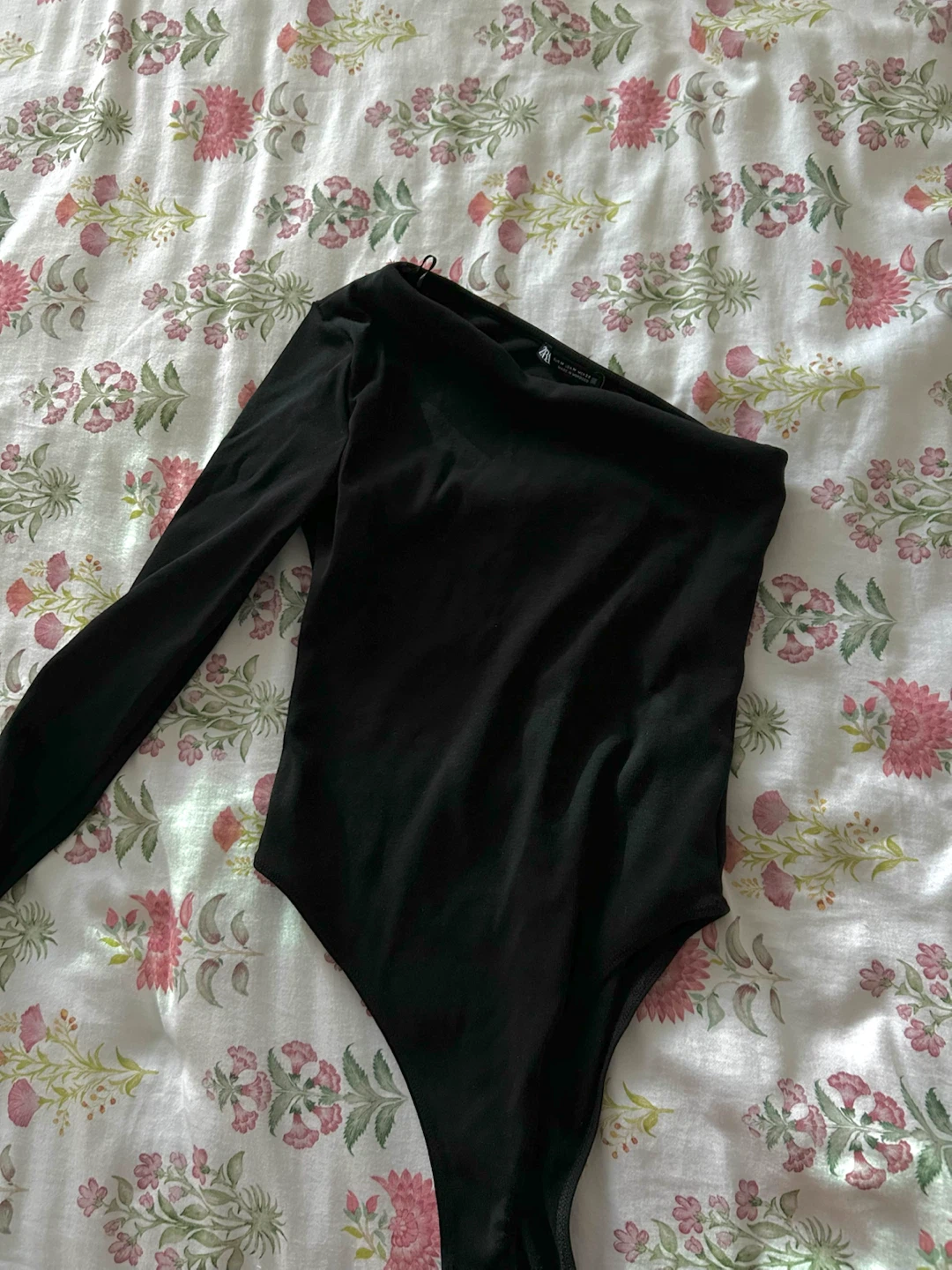 Black One-Shoulder Bodysuit