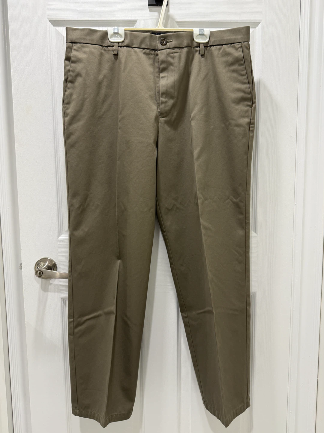 Dockers Signature Khaki Classic Fit Pants