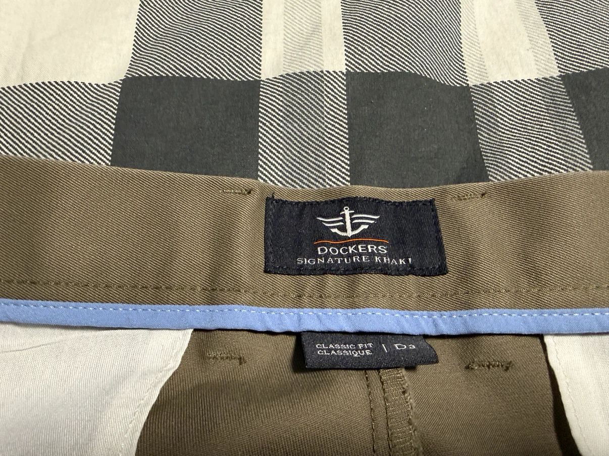 Dockers Signature Khaki Classic Fit Pants - photo 3