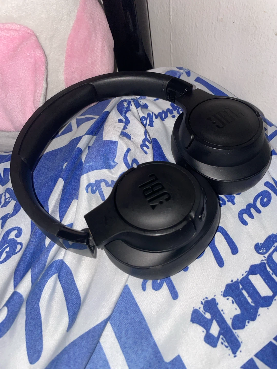 JBL Black Over-Ear Headphones - photo 2