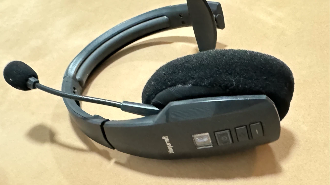 BlueParrott B450-XT Noise Cancelling Wireless Headset - photo 4