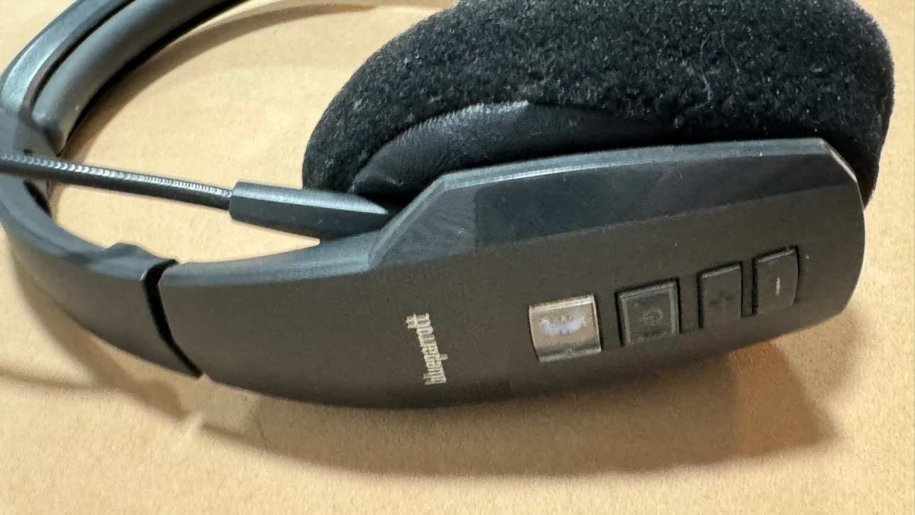 BlueParrott B450-XT Noise Cancelling Wireless Headset - photo 5