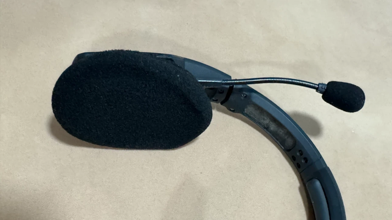 BlueParrott B450-XT Noise Cancelling Wireless Headset - photo 3