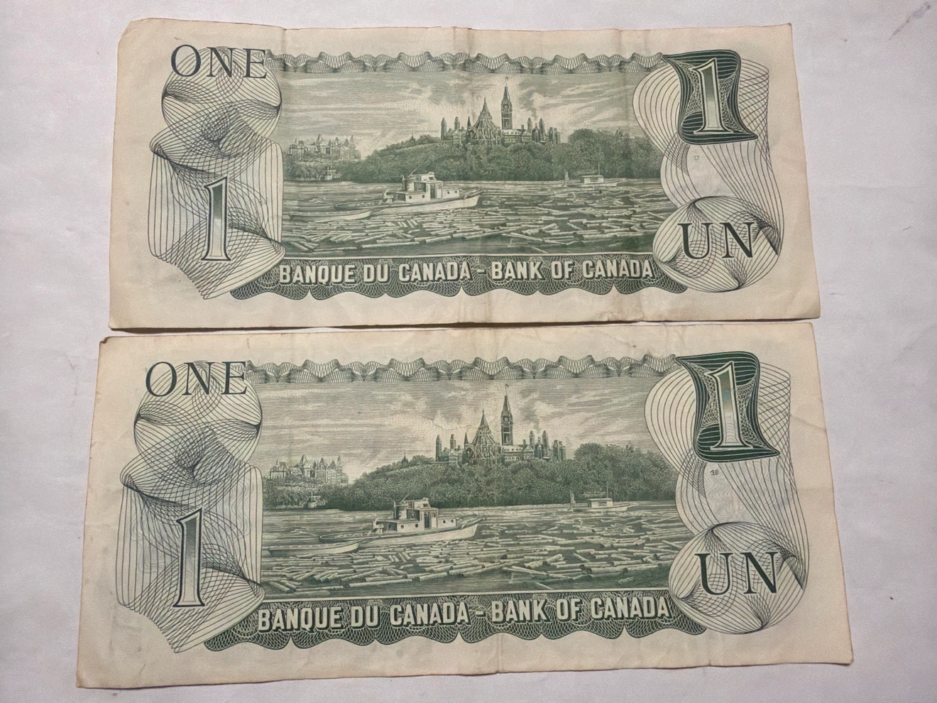 Two Canadian One Dollar Bills - 1973 - photo 2