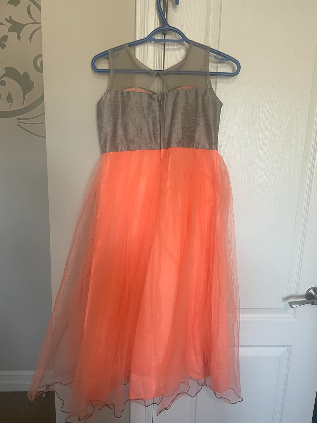 Girls' Formal Dress - photo 3