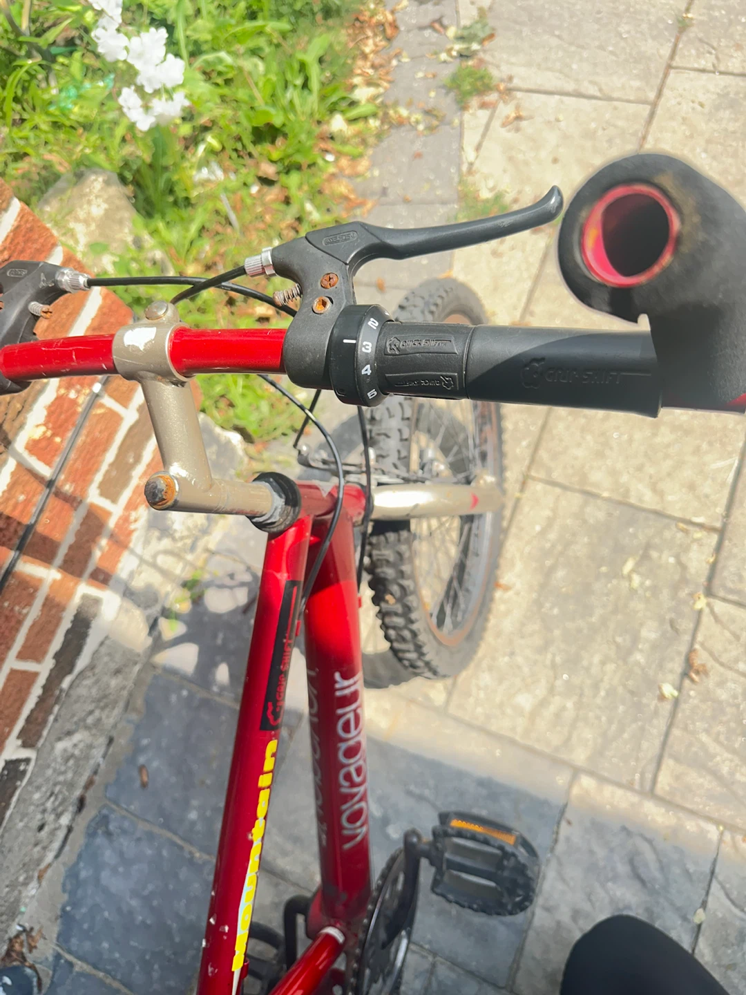 Red Voyageur Mountain Bike - photo 5