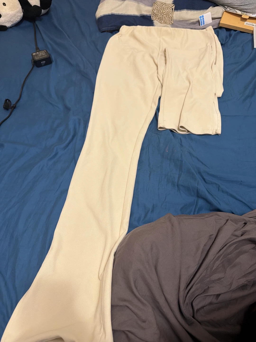 Wet Seal Women's Beige Bell Bottom Pants - XL - photo 2