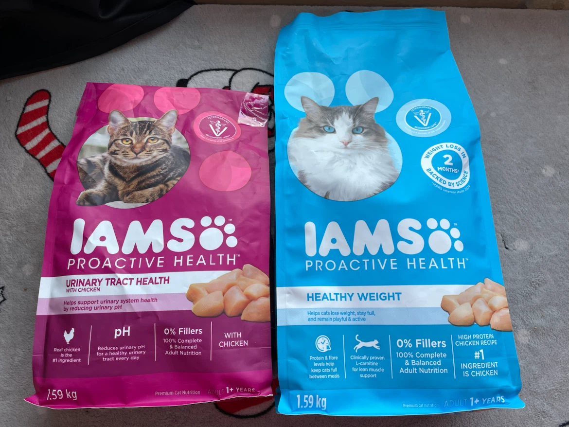 7lbs IAMS Cat Food