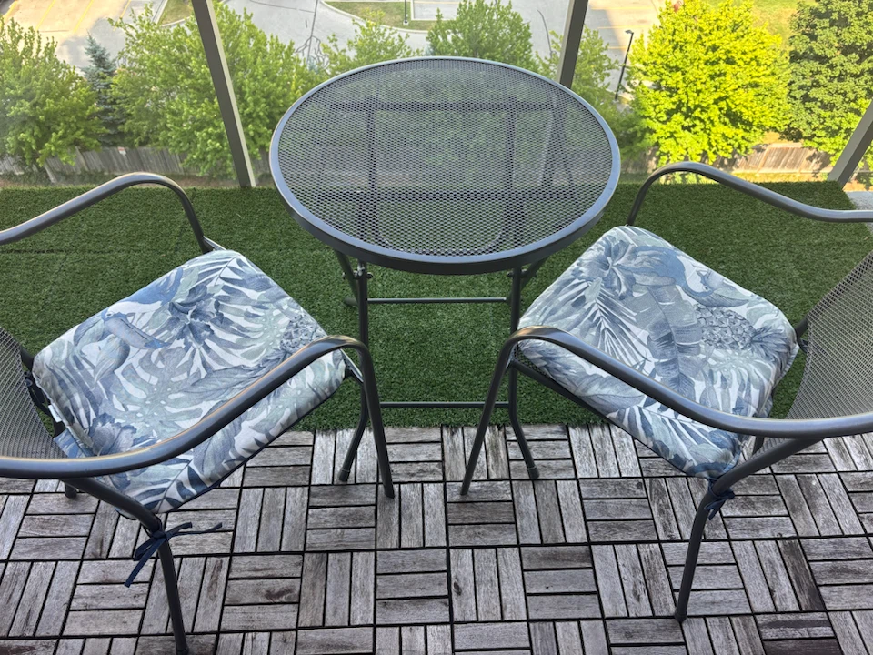 Patio Bistro Set with 2 Chairs