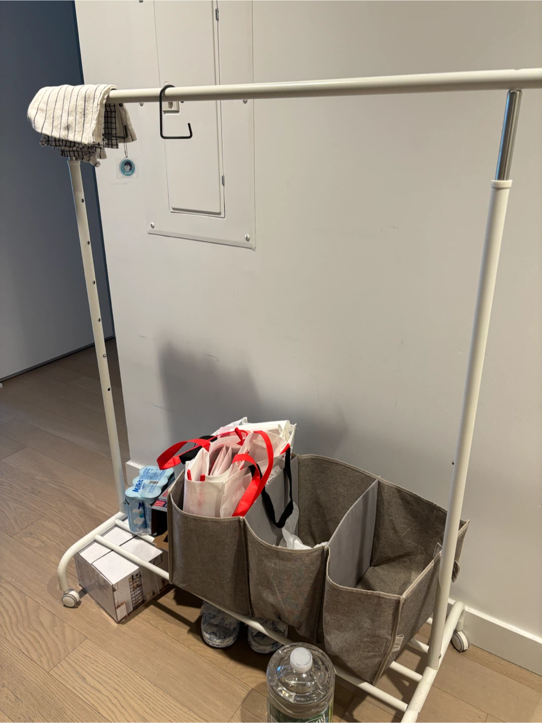 Ikea clothes rack - photo 2