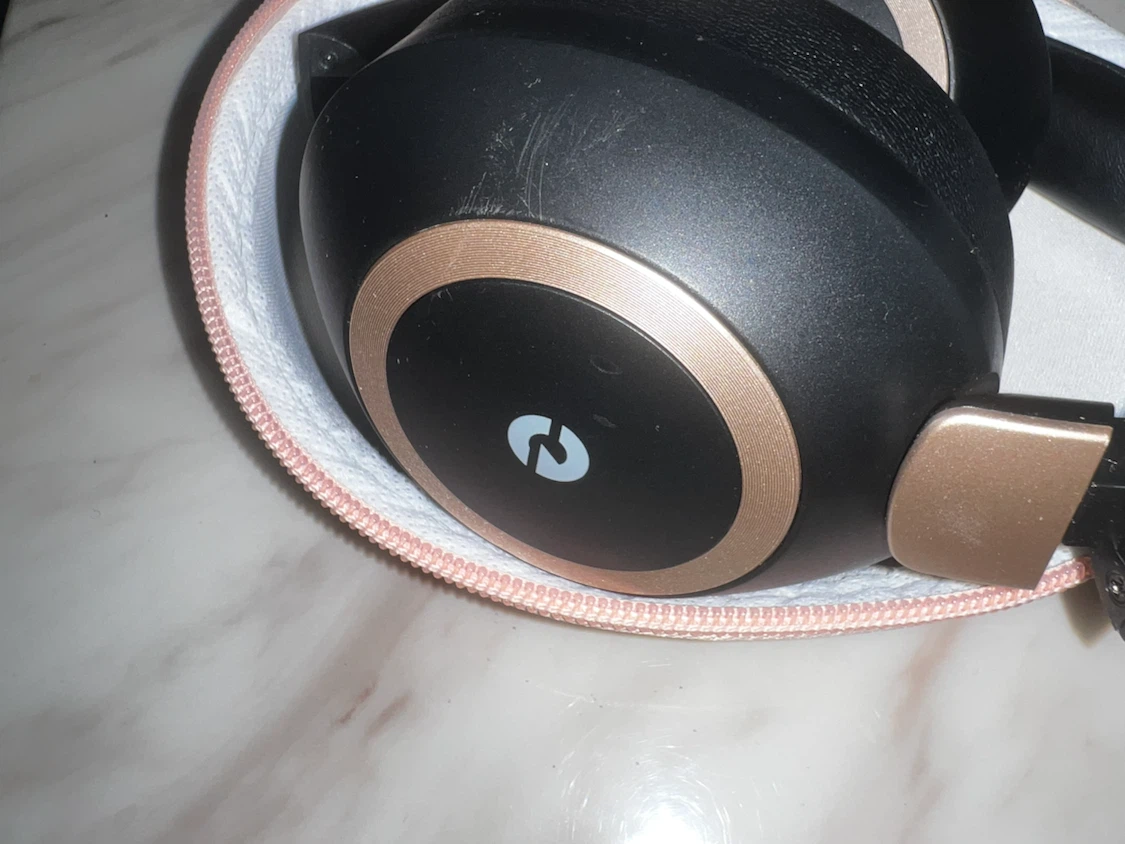 PowerLocus Wireless Headphones with Case - photo 4