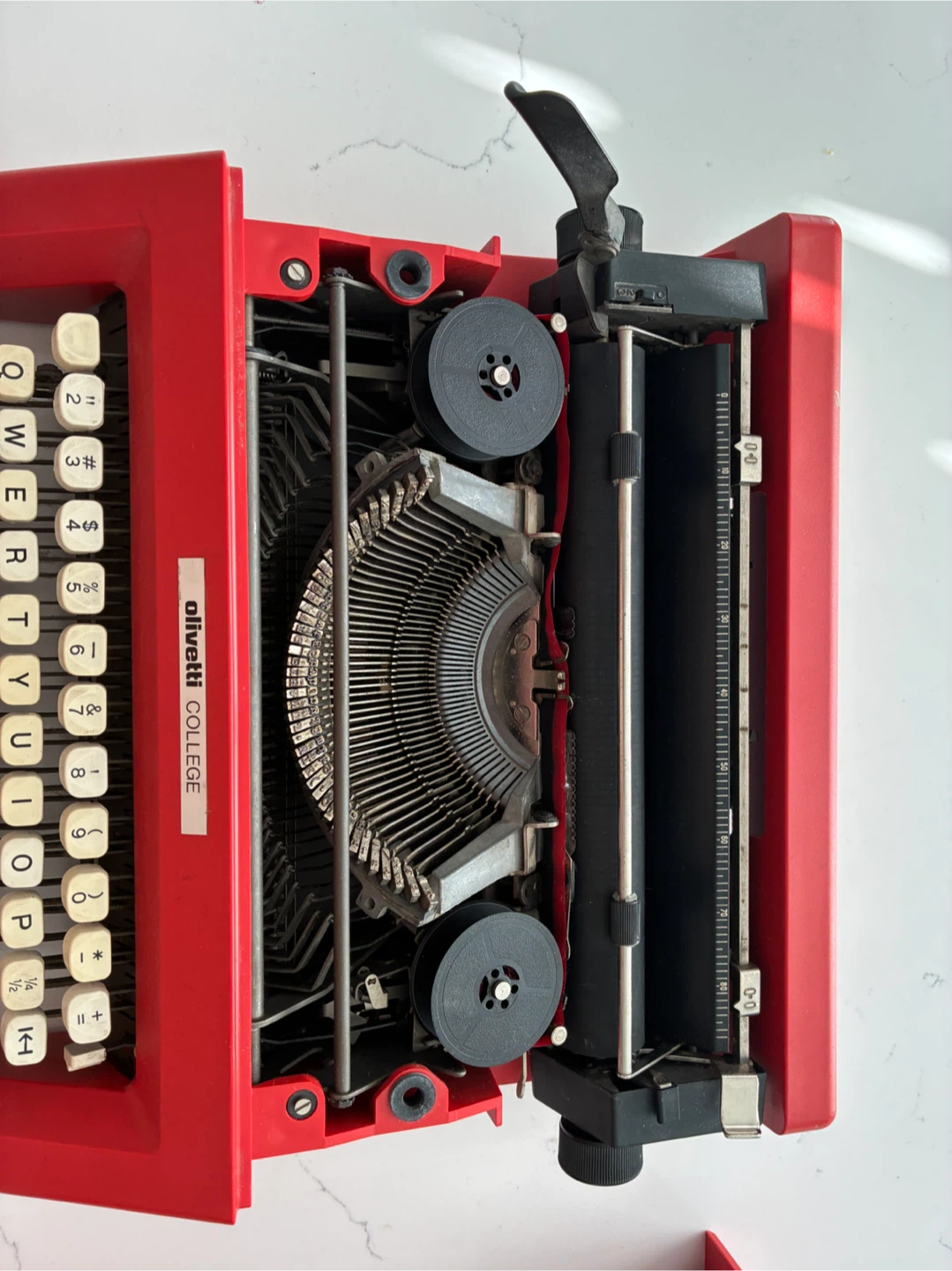 Vintage Red Olivetti College Manual Typewriter – Tested - photo 3